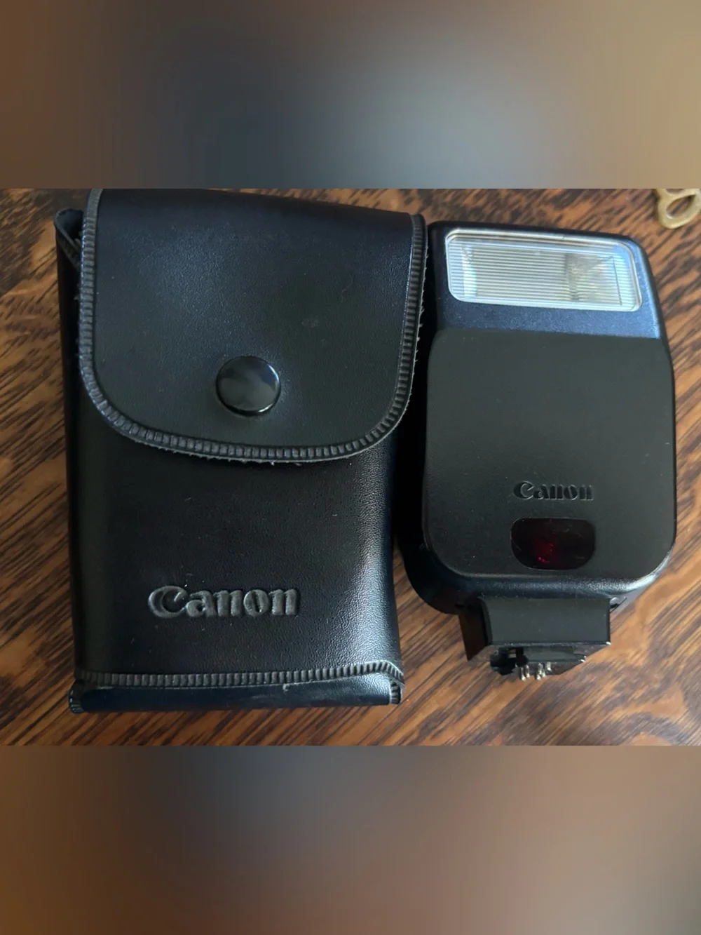 Canon external electronic flash speedlite 200E with black snap case Japan